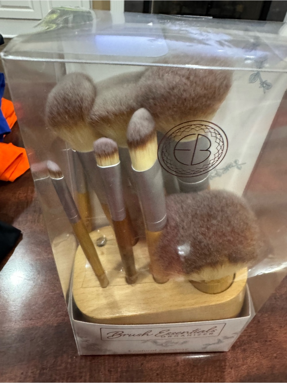Essentials Makeup Brush Set in Brown and Silver (b1) - Picture 2 of 10